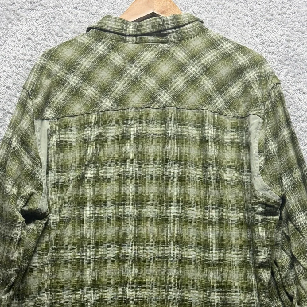 Under Armour Flannel Shirt Mens XL Green Plaid Snap Up Long Sleeve Pocket Logo